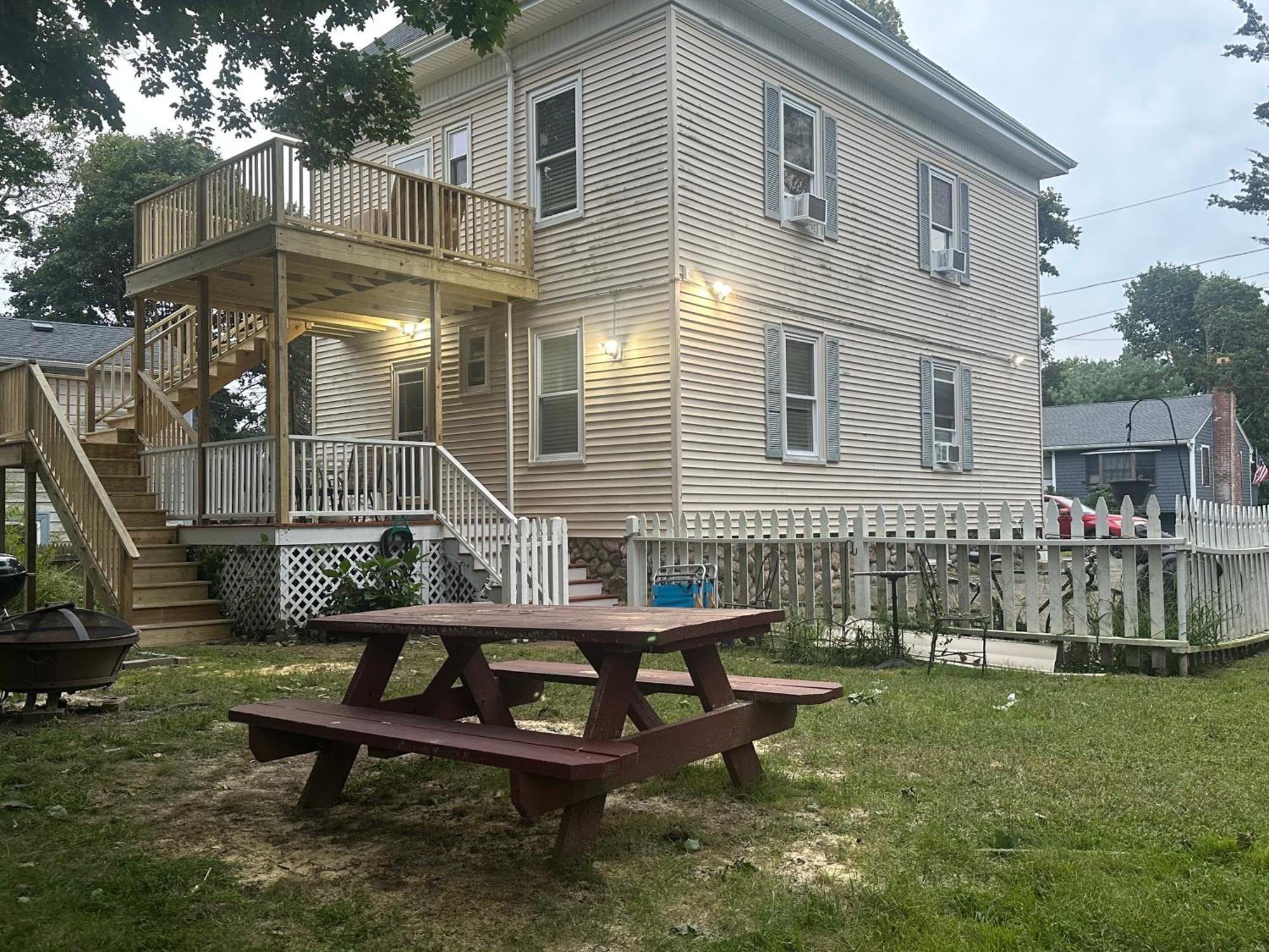 Retreat Near Beaches Apartment Gloucester Exterior photo